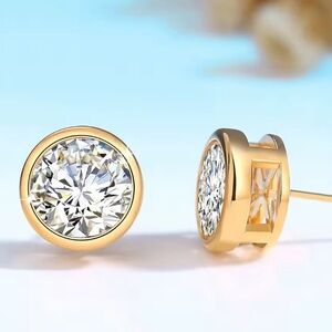 - Gold Vermeil & Moissanite Stud Earrings
